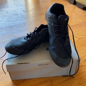 ASICS black hip hop sneakers